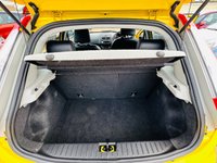 USED 2017 67 MG 3 1.5 STYLE PLUS VTI-TECH 5d 106 BHP Stunning, Bright Yellow with a Full Service history