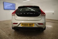 USED 2018 68 VOLVO V40 2.0 T3 INSCRIPTION 5d 151 BHP WITH FACTORY EXTRAS, A GREAT SERVICE HISTORY AND STUNNING INTERIO THIS MUST BEEN SEEN