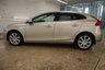 USED 2018 68 VOLVO V40 2.0 T3 INSCRIPTION 5d 151 BHP WITH FACTORY EXTRAS, A GREAT SERVICE HISTORY AND STUNNING INTERIO THIS MUST BEEN SEEN