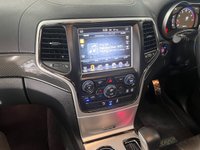 USED 2017 67 JEEP GRAND CHEROKEE 6.4 SRT NIGHT 5d 461 BHP GREAT HISTORY & PAN SROOF - SRT NIGHT - CARBON FIBRE PACK!