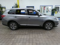 USED 2019 19 MITSUBISHI OUTLANDER 2.0 JURO 5d 148 BHP 7 SEATS SAT NAV REAR CAMERA ANDROID APPLE CARPLAY HEATED SEATS 1 OWNER GENUINE LOW MILEAGE MITSUBISHI WARRANTY TILL MARCH 2024