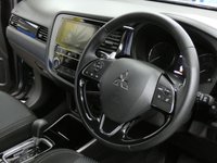 USED 2019 19 MITSUBISHI OUTLANDER 2.0 JURO 5d 148 BHP 7 SEATS SAT NAV REAR CAMERA ANDROID APPLE CARPLAY HEATED SEATS 1 OWNER GENUINE LOW MILEAGE MITSUBISHI WARRANTY TILL MARCH 2024