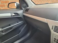 USED 2009 59 VAUXHALL ASTRA 1.4 CLUB 16V 5d 90 BHP 