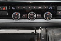 USED 2017 67 VOLKSWAGEN CARAVELLE 2.0 EXECUTIVE TDI BMT 5d 148 BHP Heated Electric Seats, Sat Nav