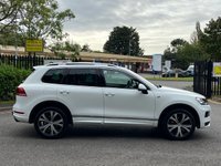 USED 2013 63 VOLKSWAGEN TOUAREG 3.0 V6 R-LINE TDI BLUEMOTION TECHNOLOGY 5d 242 BHP 
