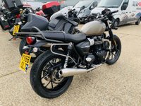 USED 2018 68 TRIUMPH STREET TWIN - BUY ONLINE 24 HRS A DAY - FINANCE AVAILABLE - ALL TYPES OF CREDIT ACCEPTED ONLY 4,937 MILES FROM NEW