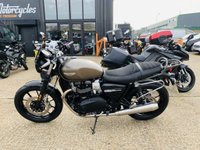 USED 2018 68 TRIUMPH STREET TWIN - BUY ONLINE 24 HRS A DAY - FINANCE AVAILABLE - ALL TYPES OF CREDIT ACCEPTED ONLY 4,937 MILES FROM NEW