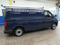 USED 2019 19 VOLKSWAGEN TRANSPORTER 2.0 T30 TDI P/V STARTLINE BMT 101 BHP LWB LWB BLUETOOTH PARKING SENSORS GENUINE LOW MILES PLYLINED SHELVING IN REAR ROOF RACK 1 OWNER SERVICE HISTORY