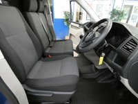 USED 2019 19 VOLKSWAGEN TRANSPORTER 2.0 T30 TDI P/V STARTLINE BMT 101 BHP SWB BLUETOOTH PARKING SENSORS PLYLINED ROOF RACKS SHELVING 1 OWNER GENUINE LOW MILES