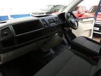 USED 2019 19 VOLKSWAGEN TRANSPORTER 2.0 T30 TDI P/V STARTLINE BMT 101 BHP SWB BLUETOOTH PARKING SENSORS PLYLINED ROOF RACKS SHELVING 1 OWNER GENUINE LOW MILES