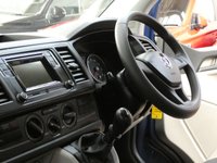USED 2019 19 VOLKSWAGEN TRANSPORTER 2.0 T30 TDI P/V STARTLINE BMT 101 BHP SWB BLUETOOTH PARKING SENSORS PLYLINED ROOF RACKS SHELVING 1 OWNER GENUINE LOW MILES