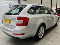 USED 2013 63 SKODA OCTAVIA  1.6 TDI Elegance Estate 5dr Diesel Manual Euro 5 (s/s) (105 ps) Sat Nav, Cruise Control, DAB