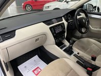 USED 2013 63 SKODA OCTAVIA  1.6 TDI Elegance Estate 5dr Diesel Manual Euro 5 (s/s) (105 ps) Sat Nav, Cruise Control, DAB