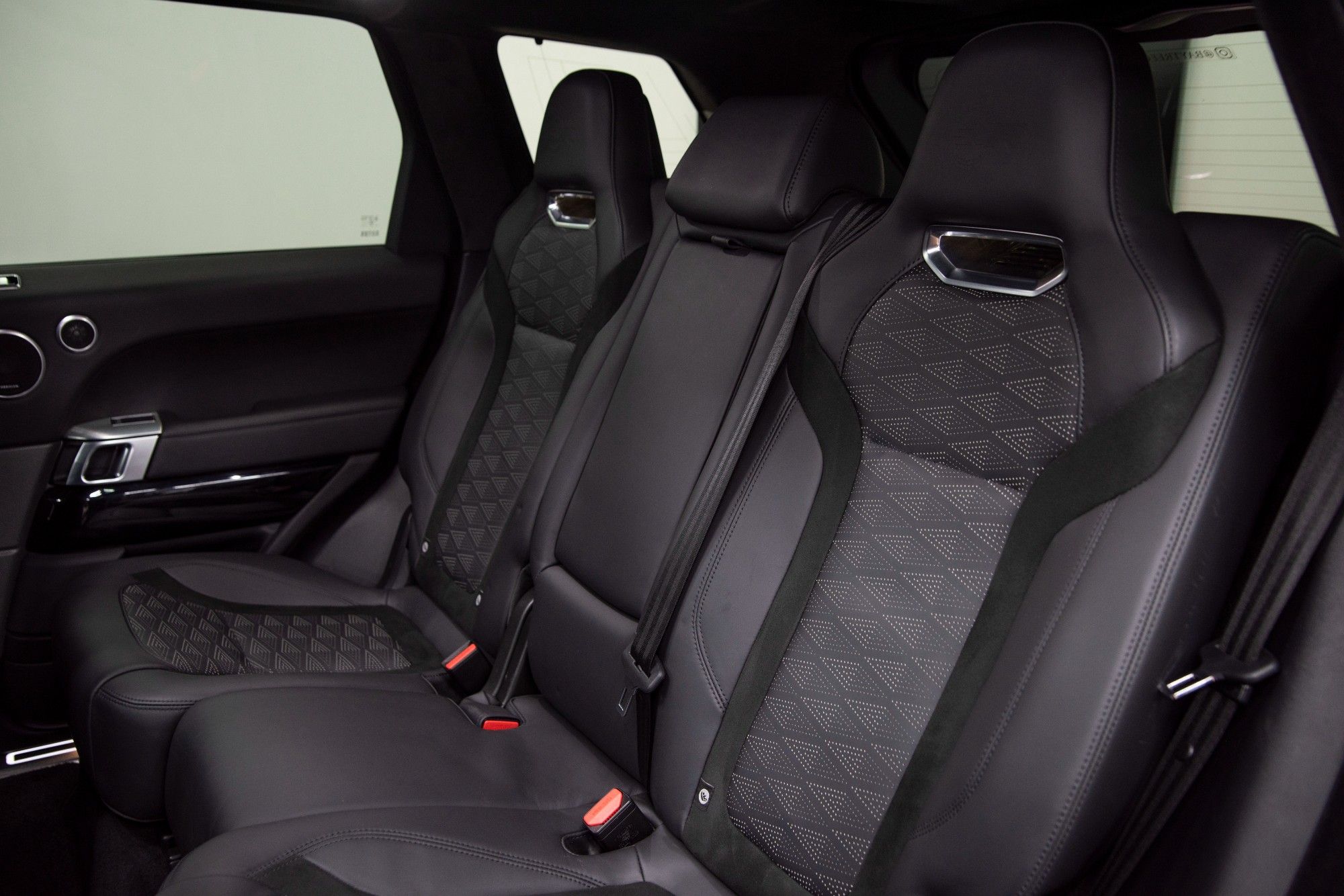 USED 2019 19 LAND ROVER RANGE ROVER SPORT 5.0 SVR 5d 567 BHP 