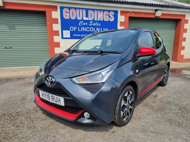 2019 TOYOTA AYGO - Photo 3