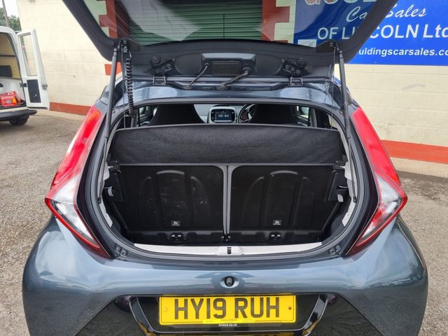 2019 TOYOTA AYGO - Photo 7