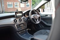 USED 2015 64 MERCEDES-BENZ GLA-CLASS 2.1 GLA220 CDI 4MATIC AMG LINE PREMIUM PLUS 5d 168 BHP PANORAMIC ROOF / HEATED SEATS