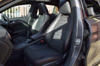 USED 2015 64 MERCEDES-BENZ GLA-CLASS 2.1 GLA220 CDI 4MATIC AMG LINE PREMIUM PLUS 5d 168 BHP PANORAMIC ROOF / HEATED SEATS