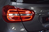 USED 2015 64 MERCEDES-BENZ GLA-CLASS 2.1 GLA220 CDI 4MATIC AMG LINE PREMIUM PLUS 5d 168 BHP PANORAMIC ROOF / HEATED SEATS