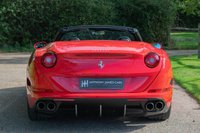 USED 2015 15 FERRARI CALIFORNIA T 3.9 DD 2d 560 BHP FERRARI WARRANTY, FULL HISTORY, PAINT PROTECTION FILM, APPLE CARPLAY,