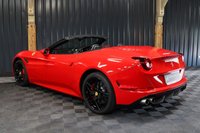USED 2015 15 FERRARI CALIFORNIA T 3.9 DD 2d 560 BHP FERRARI WARRANTY, FULL HISTORY, PAINT PROTECTION FILM, APPLE CARPLAY,