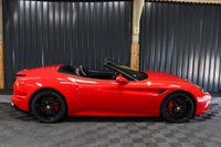 USED 2015 15 FERRARI CALIFORNIA T 3.9 DD 2d 560 BHP FERRARI WARRANTY, FULL HISTORY, PAINT PROTECTION FILM, APPLE CARPLAY,