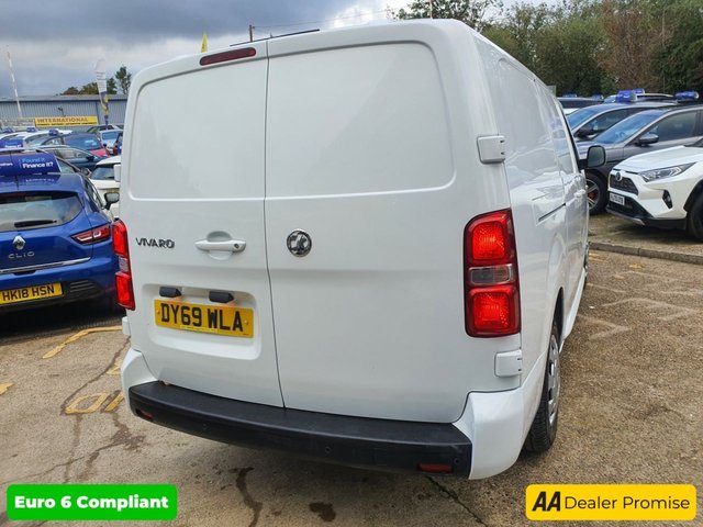 2019 VAUXHALL VIVARO - Photo 11