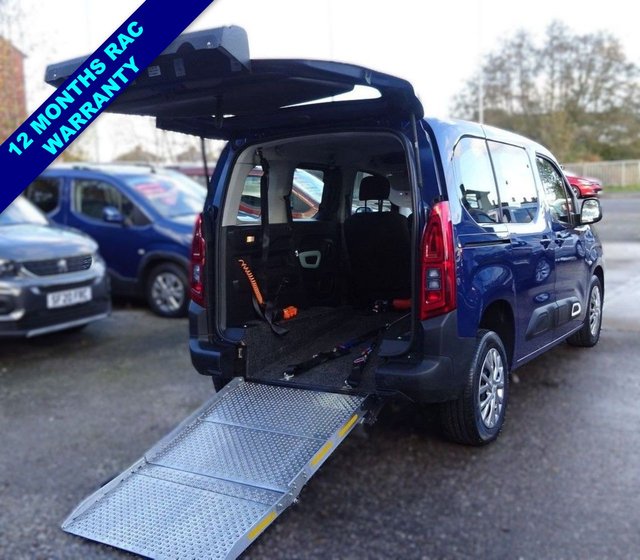 View our Citroen Berlingo 1.5 BLUEHDI FEEL M 5d 101 BHP WHEELCHAIR ACCESS WAV