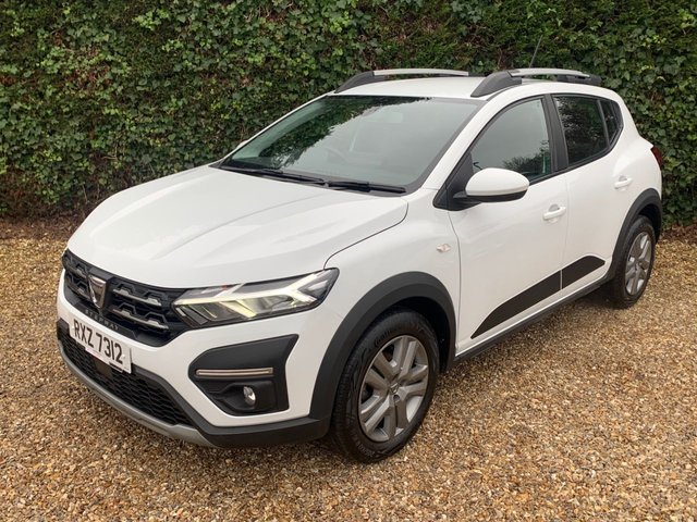 View our DACIA SANDERO STEPWAY