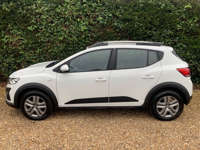 View our DACIA SANDERO STEPWAY
