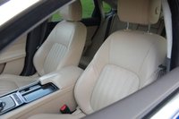 USED 2019 19 JAGUAR XF 2.0i (250) Portfolio 4dr Automatic Euro 6 (Oyster Leather, Electric and Heated Seats, Dual Climate, Reversing Camera) NATIONWIDE DELIVERY - RESERVE ONLINE TODAY