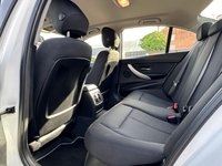USED 2018 67 BMW 3 SERIES 2.0 318D SE 4d 148 BHP SAT NAV+CAMERA+HEATED SEATS