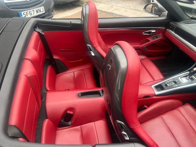 2014 PORSCHE 911 3.8 CARRERA 4S PDK 2d 400 BHP Euro 6 - Photo 9