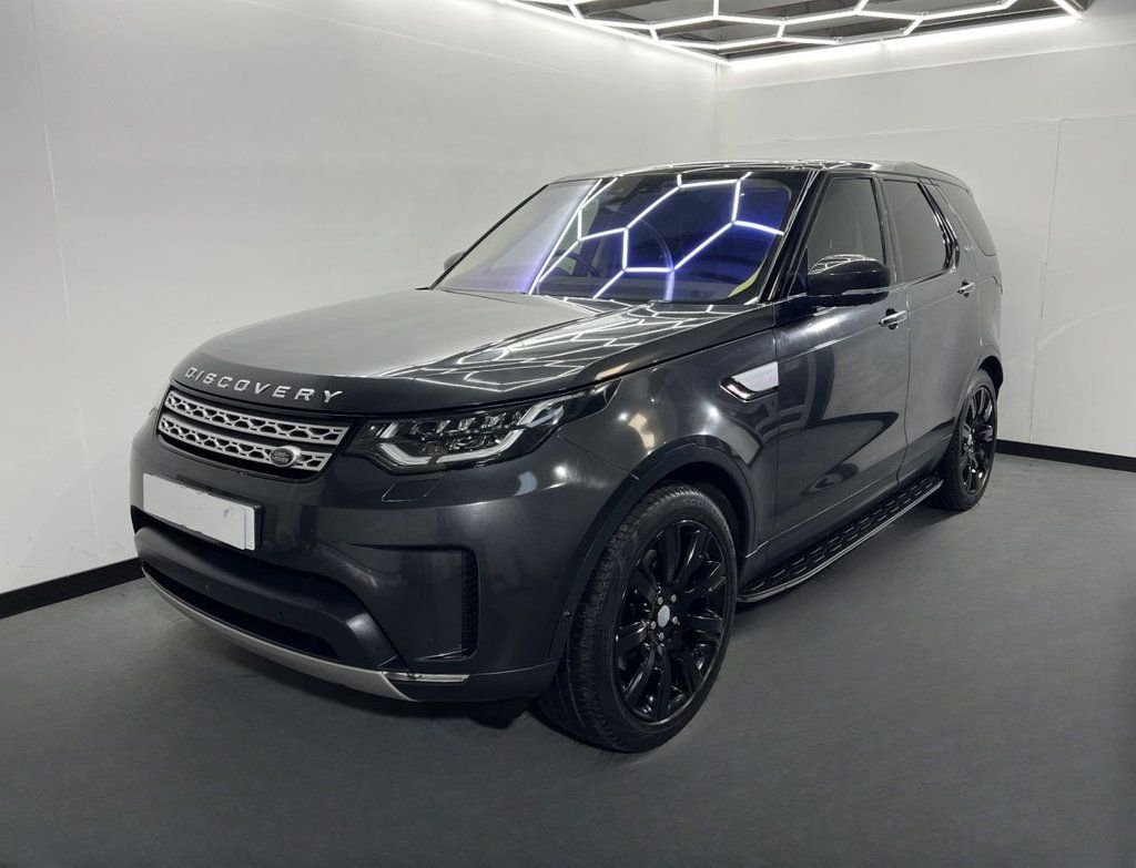 View our Land Rover Discovery