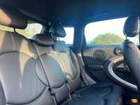 USED 2015 65 MINI COUNTRYMAN 1.6 COOPER D BUSINESS 5d 110 BHP Over &pound;5000 worth of extras fitted