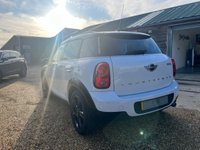 USED 2015 65 MINI COUNTRYMAN 1.6 COOPER D BUSINESS 5d 110 BHP Over &pound;5000 worth of extras fitted