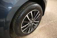 USED 2019 19 VOLVO V40 2.0 D2 MOMENTUM NAV PLUS 5d 118 BHP PACKED WITH FACTORY EXTRAS WITH ONE OWNER FROM NEW AND VOLVO SERVICE HISTORY