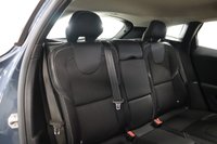 USED 2019 19 VOLVO V40 2.0 D2 MOMENTUM NAV PLUS 5d 118 BHP PACKED WITH FACTORY EXTRAS WITH ONE OWNER FROM NEW AND VOLVO SERVICE HISTORY
