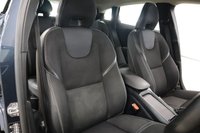 USED 2019 19 VOLVO V40 2.0 D2 MOMENTUM NAV PLUS 5d 118 BHP PACKED WITH FACTORY EXTRAS WITH ONE OWNER FROM NEW AND VOLVO SERVICE HISTORY