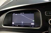 USED 2019 19 VOLVO V40 2.0 D2 MOMENTUM NAV PLUS 5d 118 BHP PACKED WITH FACTORY EXTRAS WITH ONE OWNER FROM NEW AND VOLVO SERVICE HISTORY