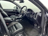 USED 2020 20 PORSCHE CAYENNE TURBO S 5d 671 BHP 