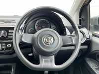 USED 2015 15 VOLKSWAGEN UP 1.0 MOVE UP 5d 59 BHP www.suffolkcarcentre.co.uk - Located at Reydon