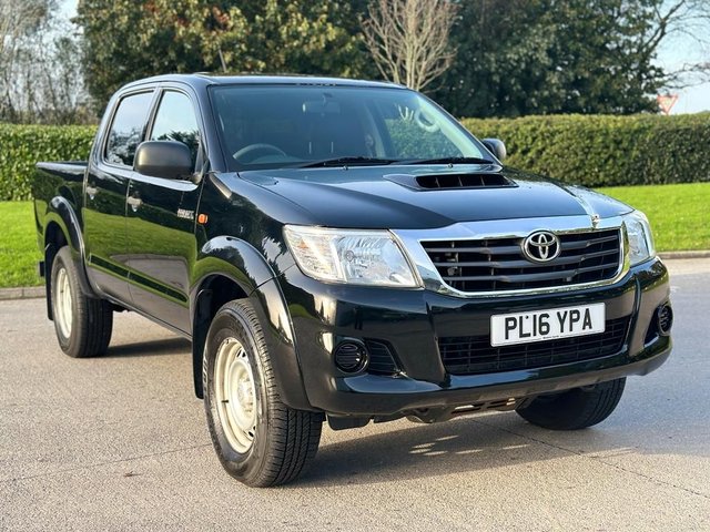 2016 16 Toyota HI-Lux 2.5 ACTIVE 4X4 D-4D DCB 142 BHP