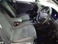 USED 2020 70 VOLKSWAGEN TIGUAN 2.0 SEL TDI DSG 5d 148 BHP SAT NAV PAN ROOF SAVE &pound;1000