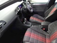 USED 2020 20 VOLKSWAGEN GOLF 2.0 GTI TCR DSG 5d 286 BHP SAT NAV DCC PERFORMANCE PACK AKRAPOVIC CAMERA SAVE &pound;1000