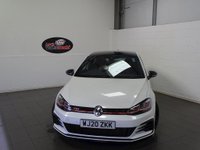 USED 2020 20 VOLKSWAGEN GOLF 2.0 GTI TCR DSG 5d 286 BHP SAT NAV DCC PERFORMANCE PACK AKRAPOVIC CAMERA SAVE &pound;1000