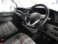USED 2021 21 VOLKSWAGEN TRANSPORTER 2.0 T28 TDI P/V HIGHLINE 109 BHP KOMBI