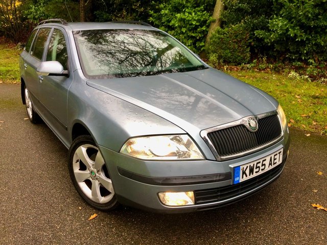 2006 55 Skoda Octavia 1.6 ELEGANCE FSI 5d 114 BHP ULEZ COMPLIANT//ULEZ COMPLIANT///TOWBAR//WORKING AIRCON//X13 SERVICE STAMPS//SUPPLIED BY US NOW BACK IN AS A PART EXCHANGE///ROOF RAILS/// /PART EXCHANGE TO CLEAR//RETIRED OWNER SINCE 2016