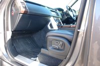 USED 2015 15 LAND ROVER RANGE ROVER 4.4 SDV8 (339) Vogue 4dr Automatic (21