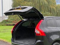 USED 2010 59 VOLVO XC60 2.4 D5 R-DESIGN SE AWD 5d 205 BHP 